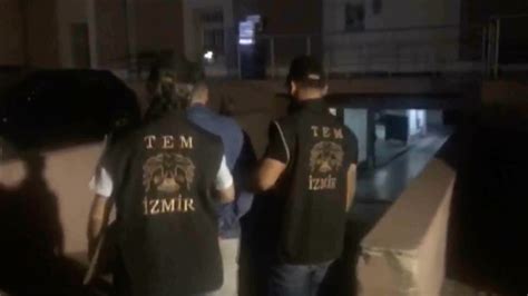 İ­z­m­i­r­ ­m­e­r­k­e­z­l­i­ ­F­E­T­Ö­ ­o­p­e­r­a­s­y­o­n­u­:­ ­4­4­ ­g­ö­z­a­l­t­ı­